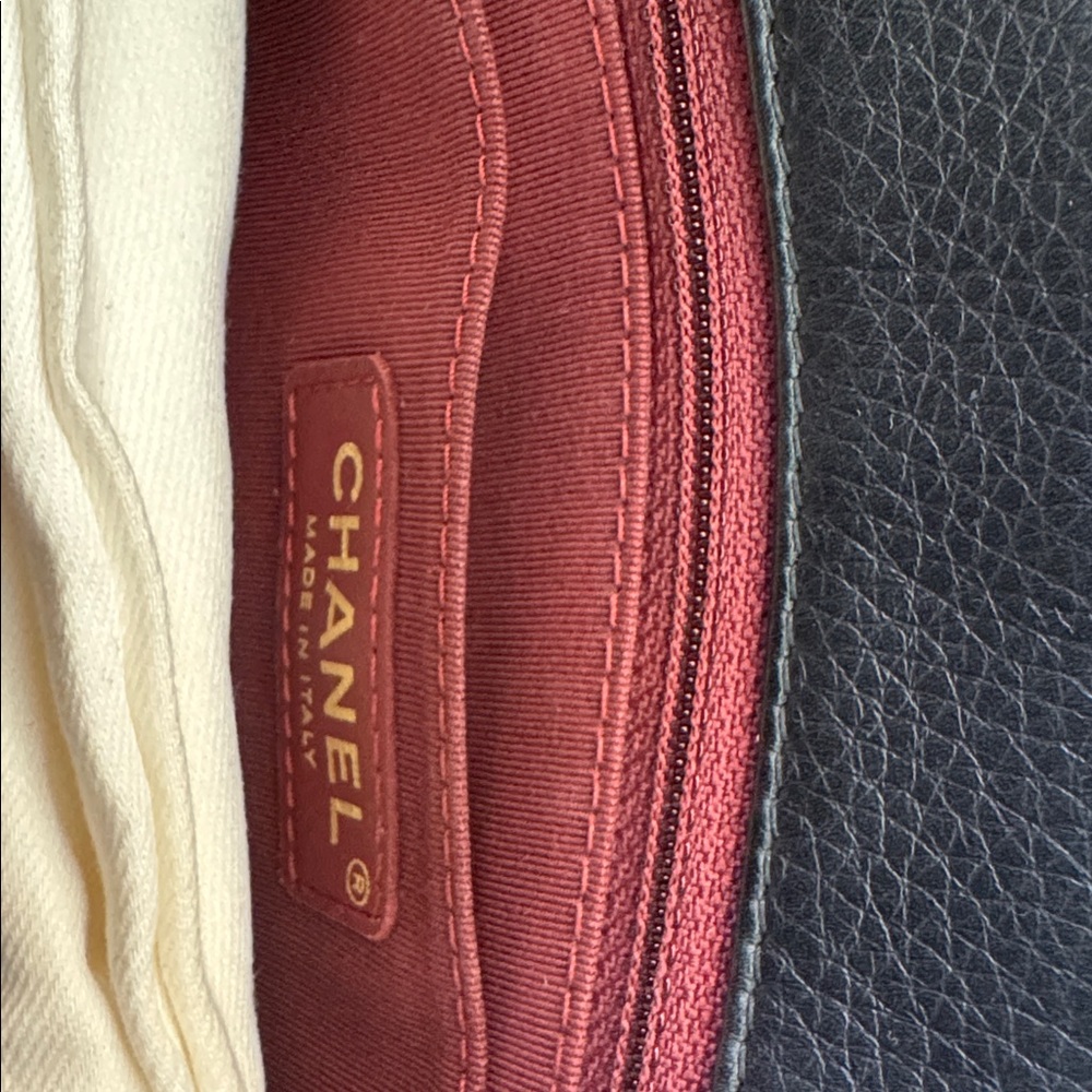 Chanel Purse - Archie - Picture 7 of 9
